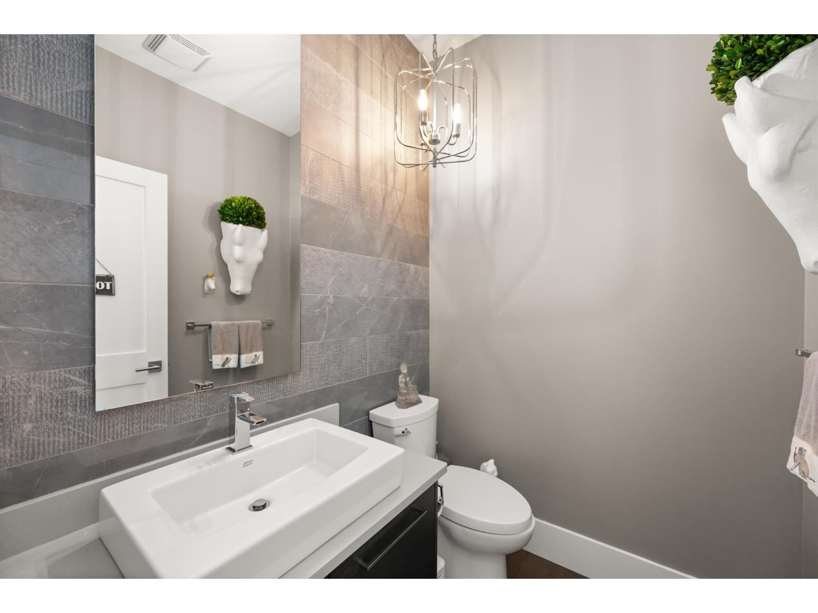14712 Mcdonald Avenue Property Photo 19