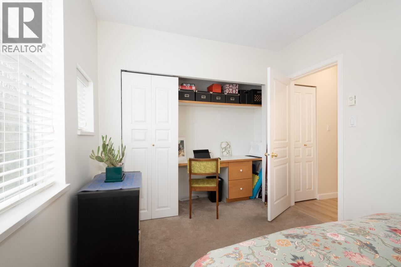 402 2080 E Kent Avenue South Property Photo 21