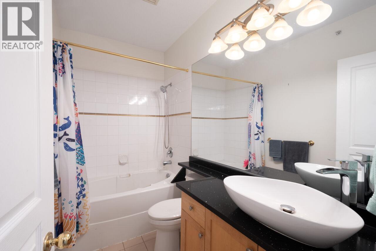 402 2080 E Kent Avenue South Property Photo 22