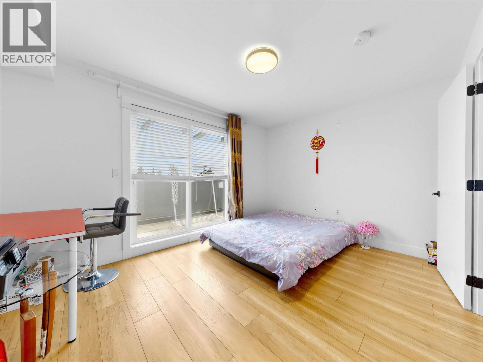 15 6288 Beresford Street Property Photo 9
