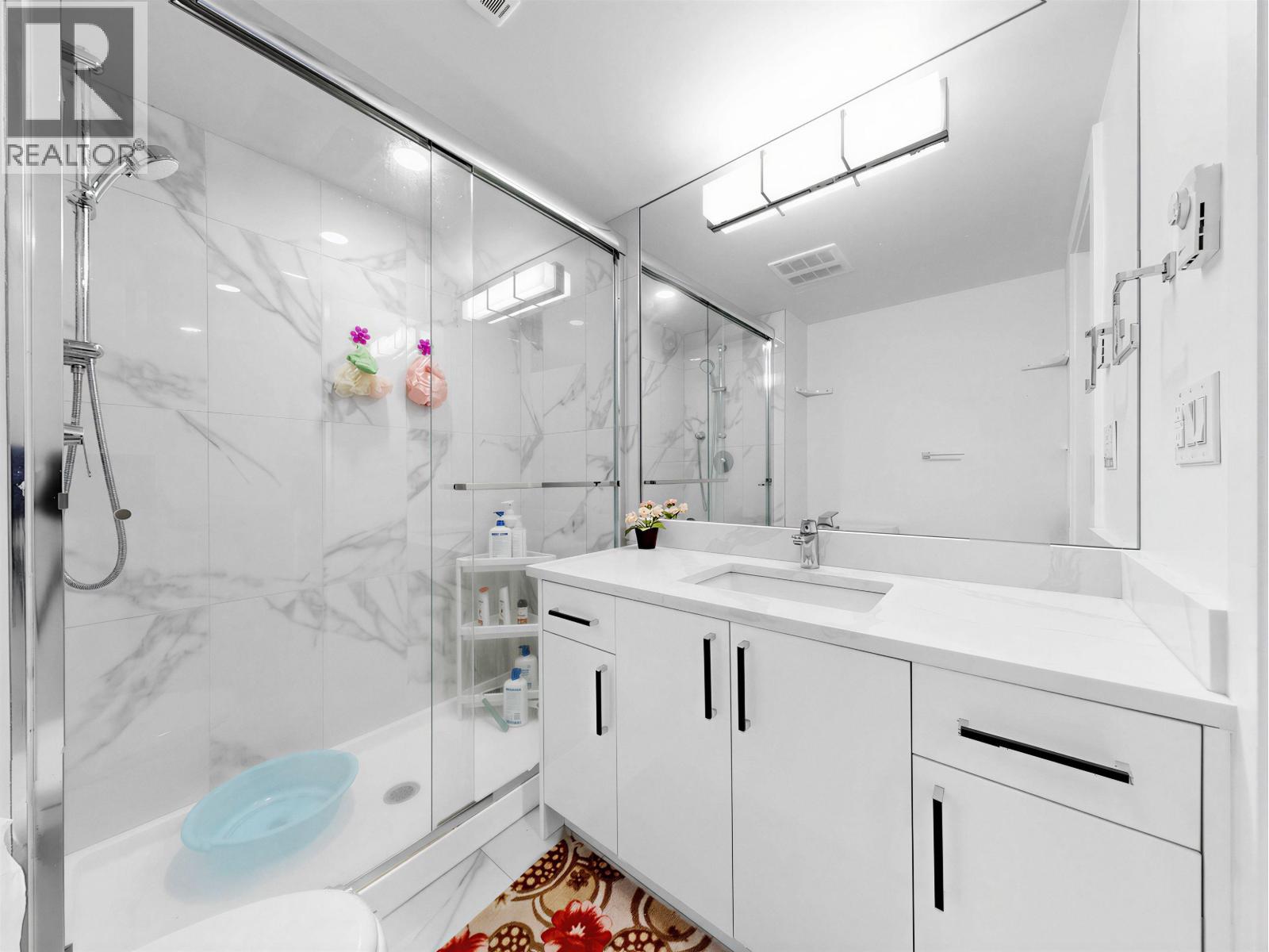 15 6288 Beresford Street Property Photo 28