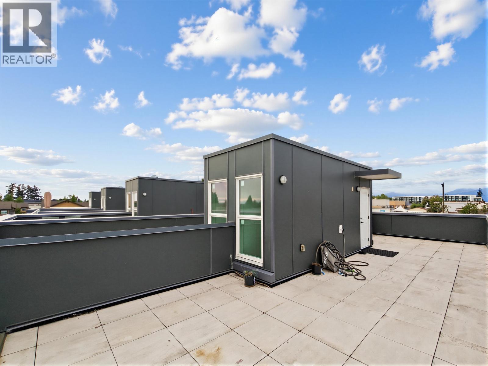 15 6288 Beresford Street Property Photo 34