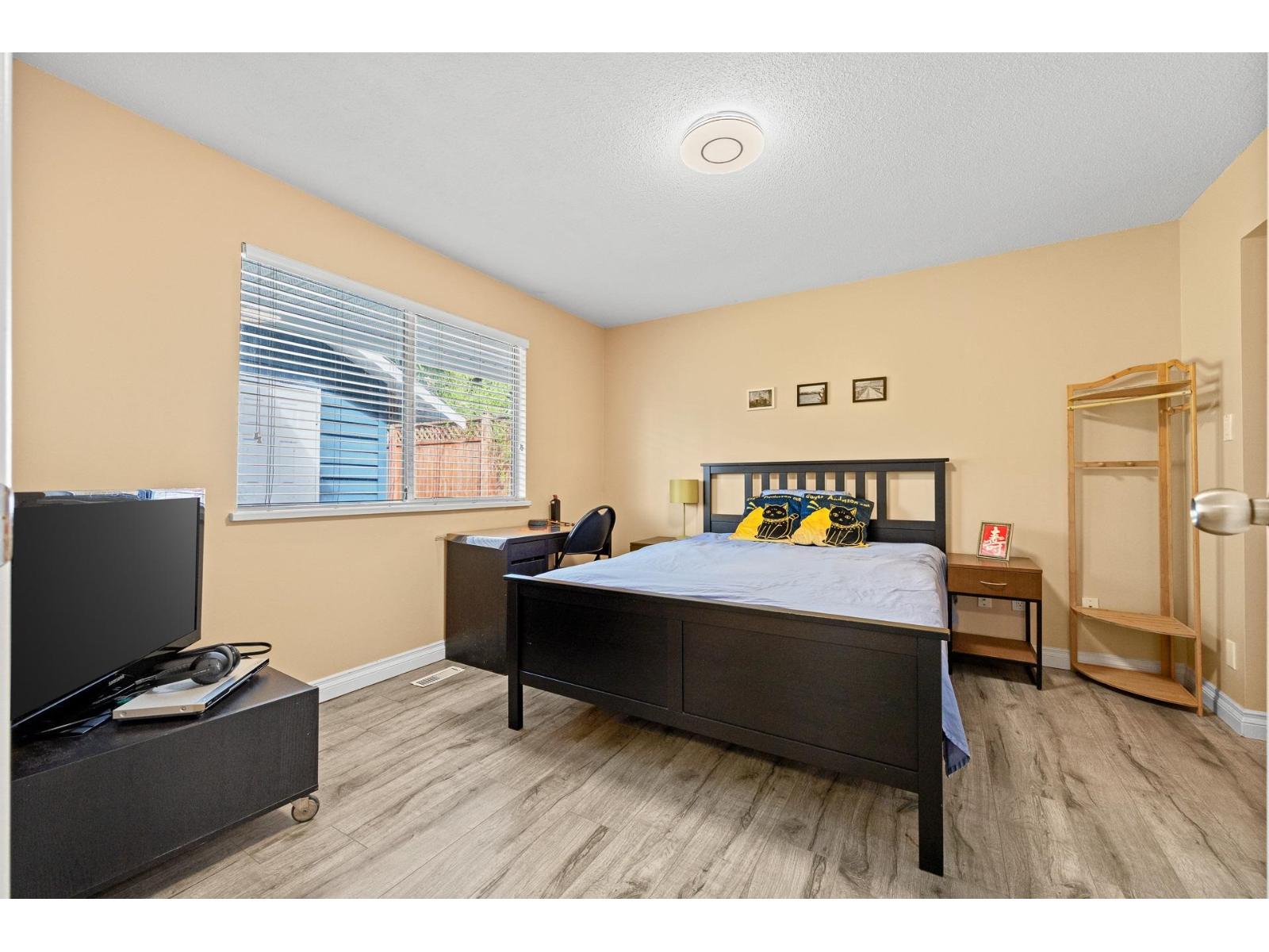 1619 138a Street Property Photo 18