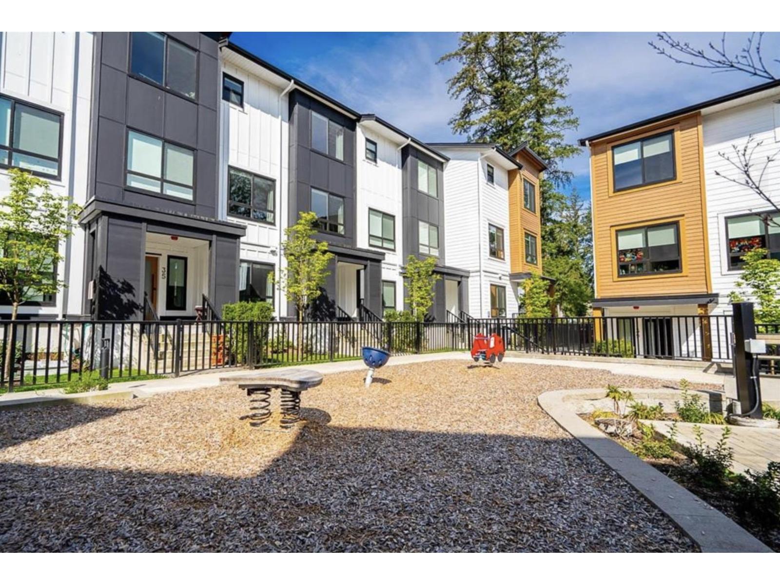 10 17538 100 Avenue Property Photo 19