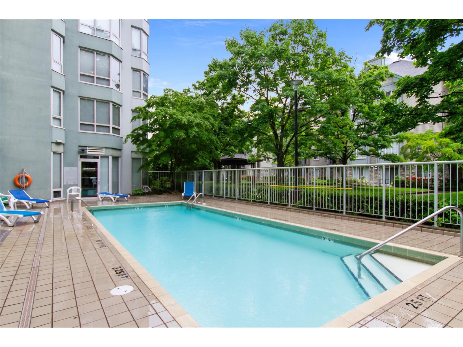 107 14877 100 Avenue Property Photo 13