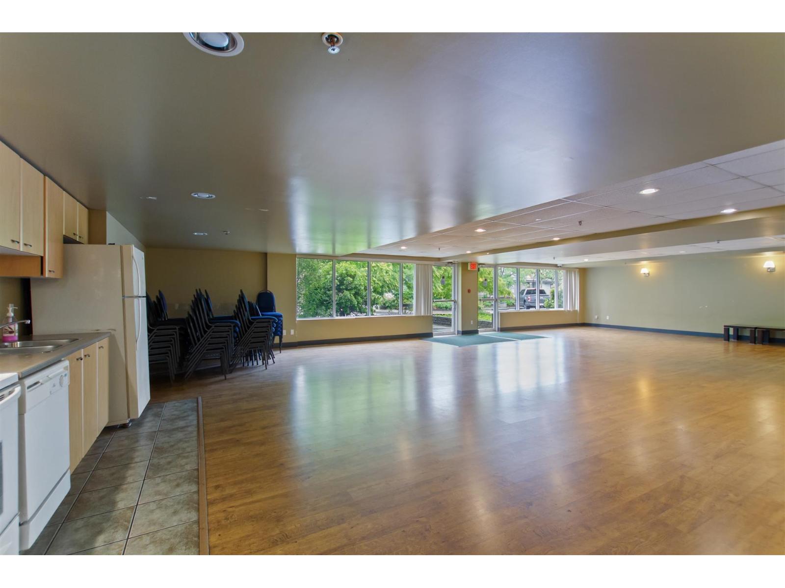 107 14877 100 Avenue Property Photo 22