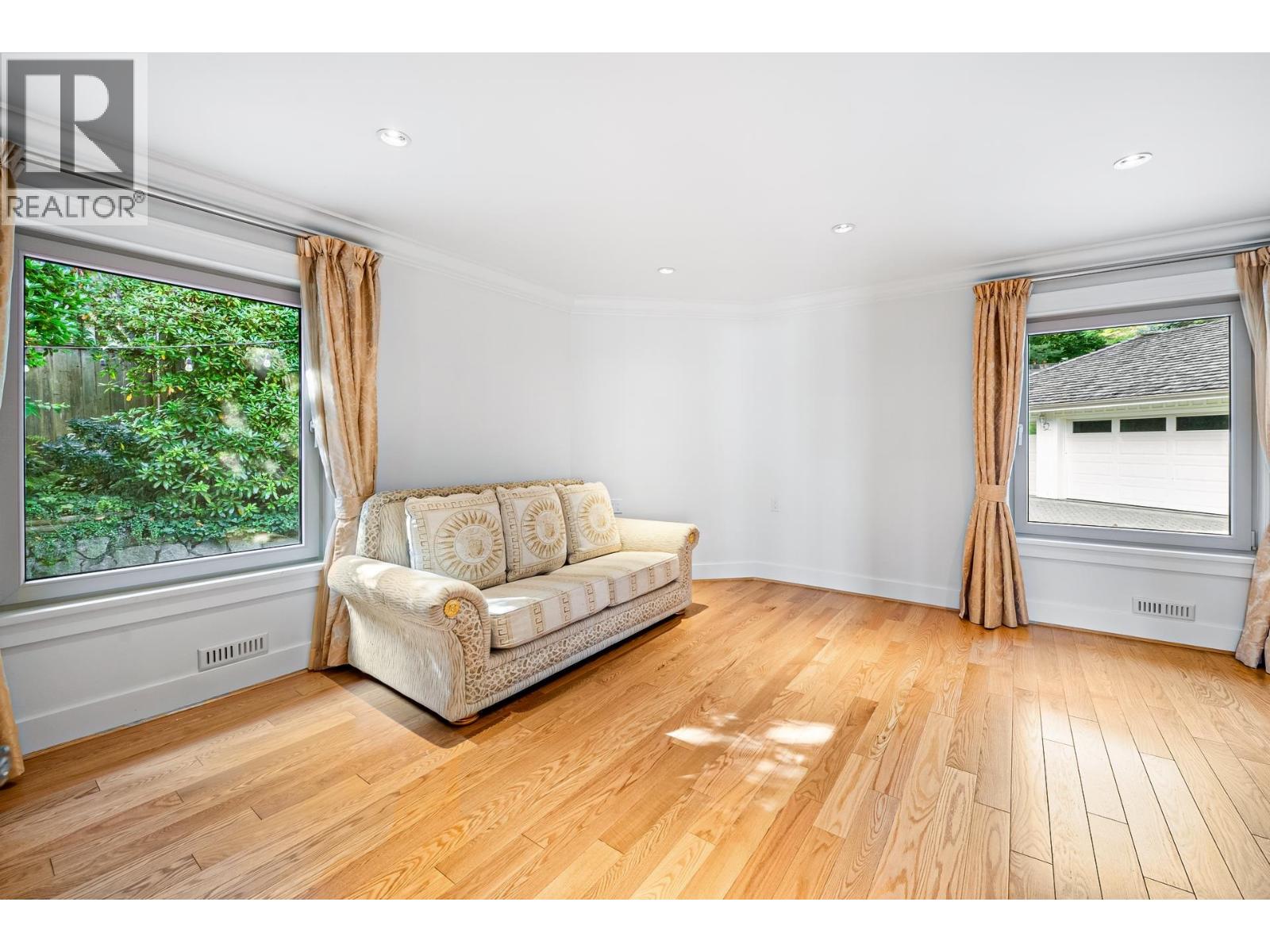 1361 Mathers Avenue Property Photo 10