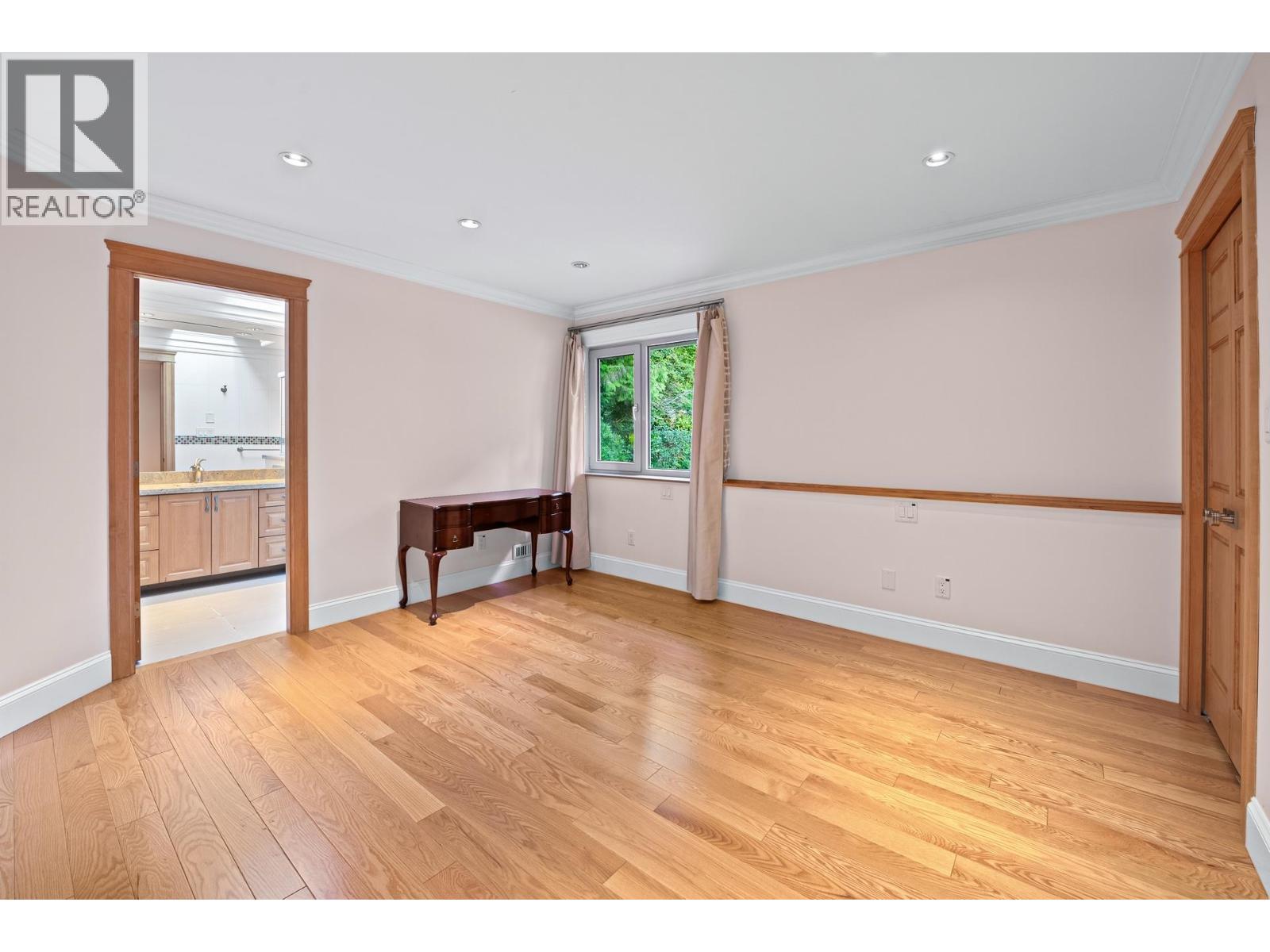 1361 Mathers Avenue Property Photo 25