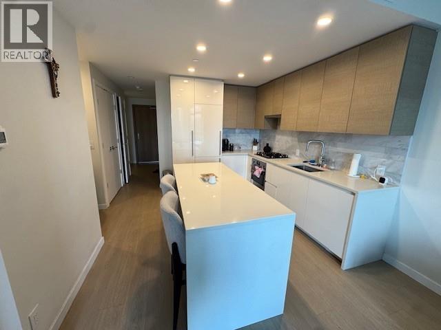 3609 4168 Lougheed Highway Property Photo 2
