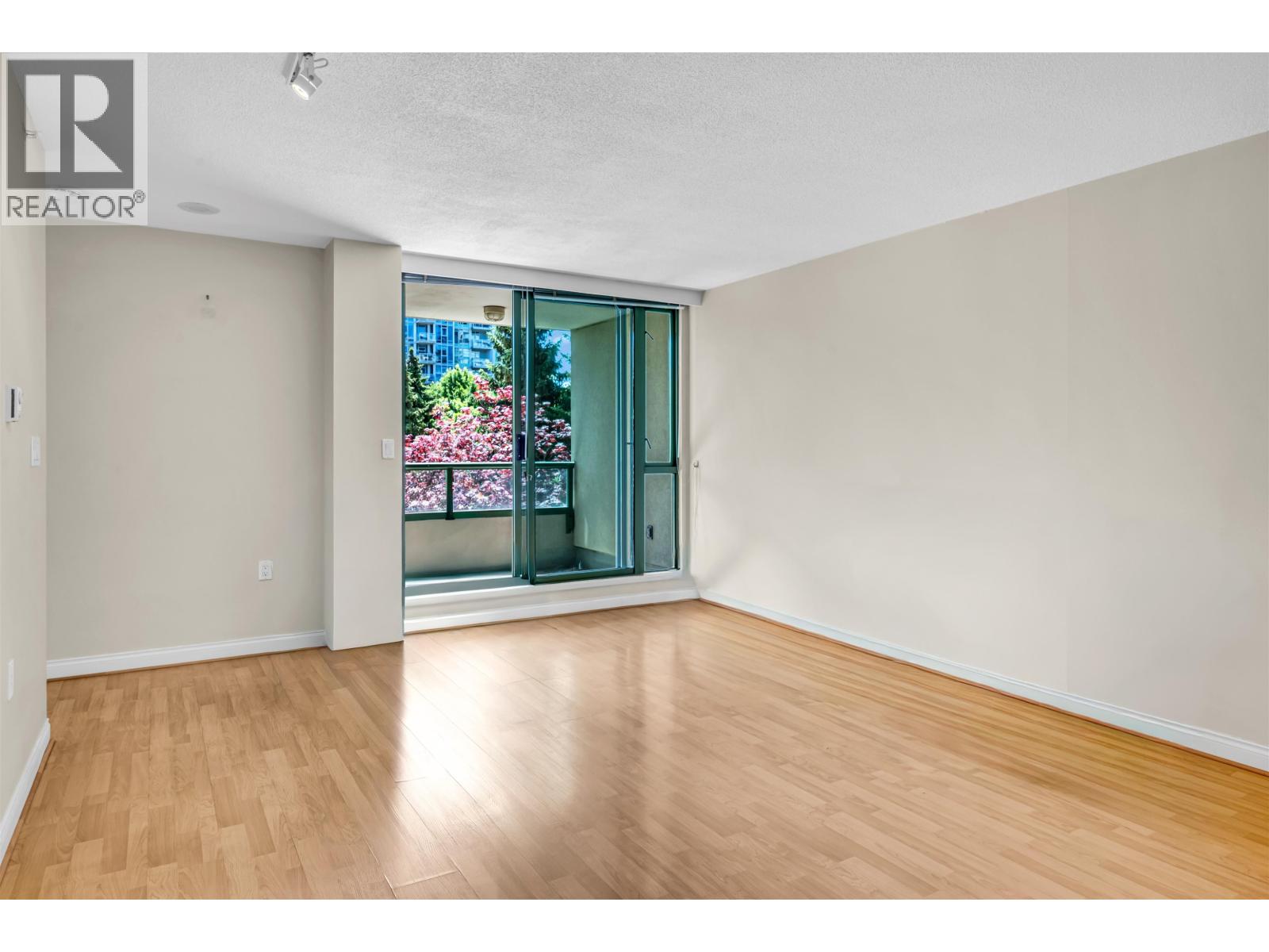 701 7380 Elmbridge Way Property Photo 2