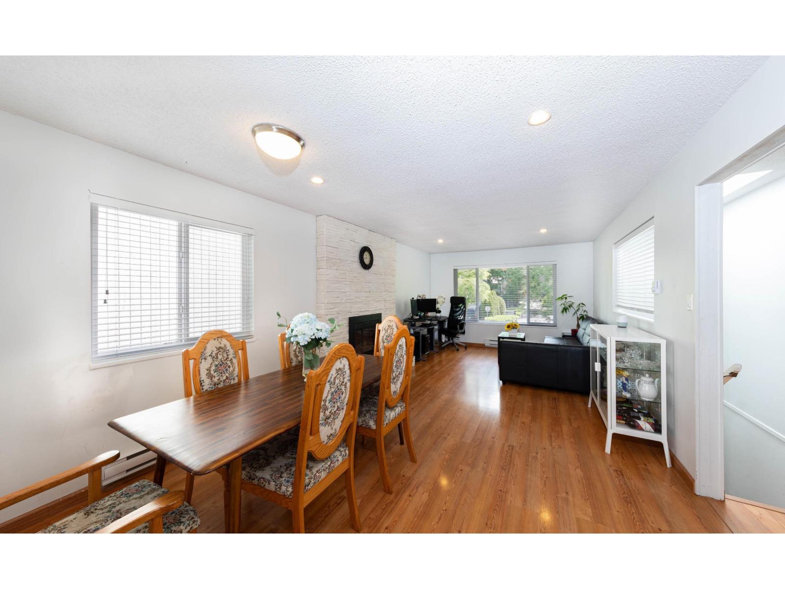 6711 Baker Road Property Photo 5