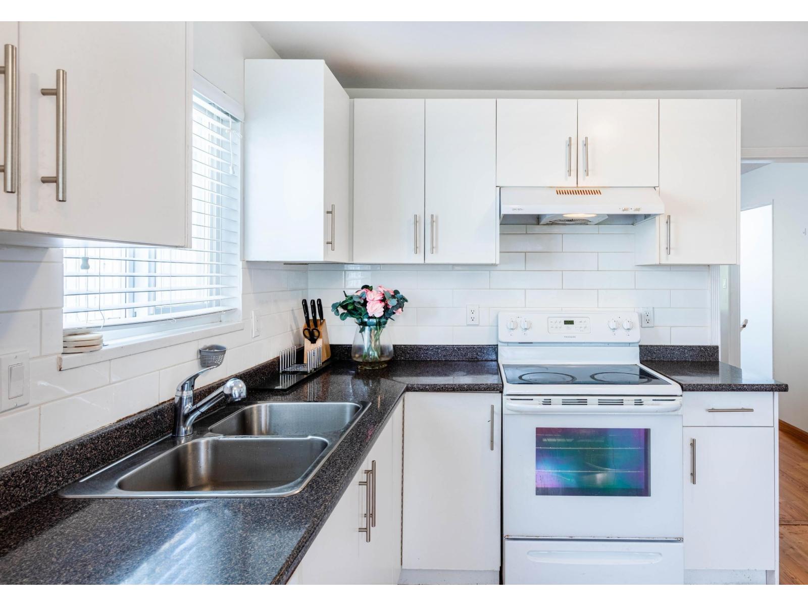 6711 Baker Road Property Photo 14