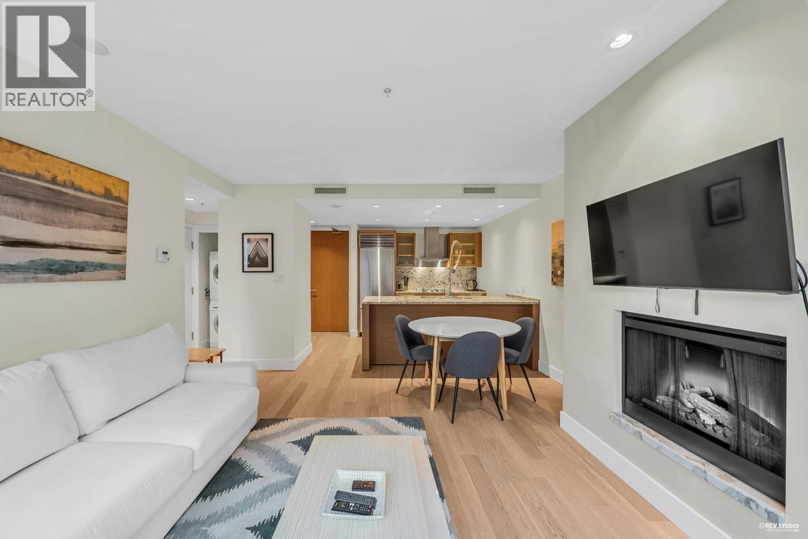 3307 1111 Alberni Street Property Photo 4