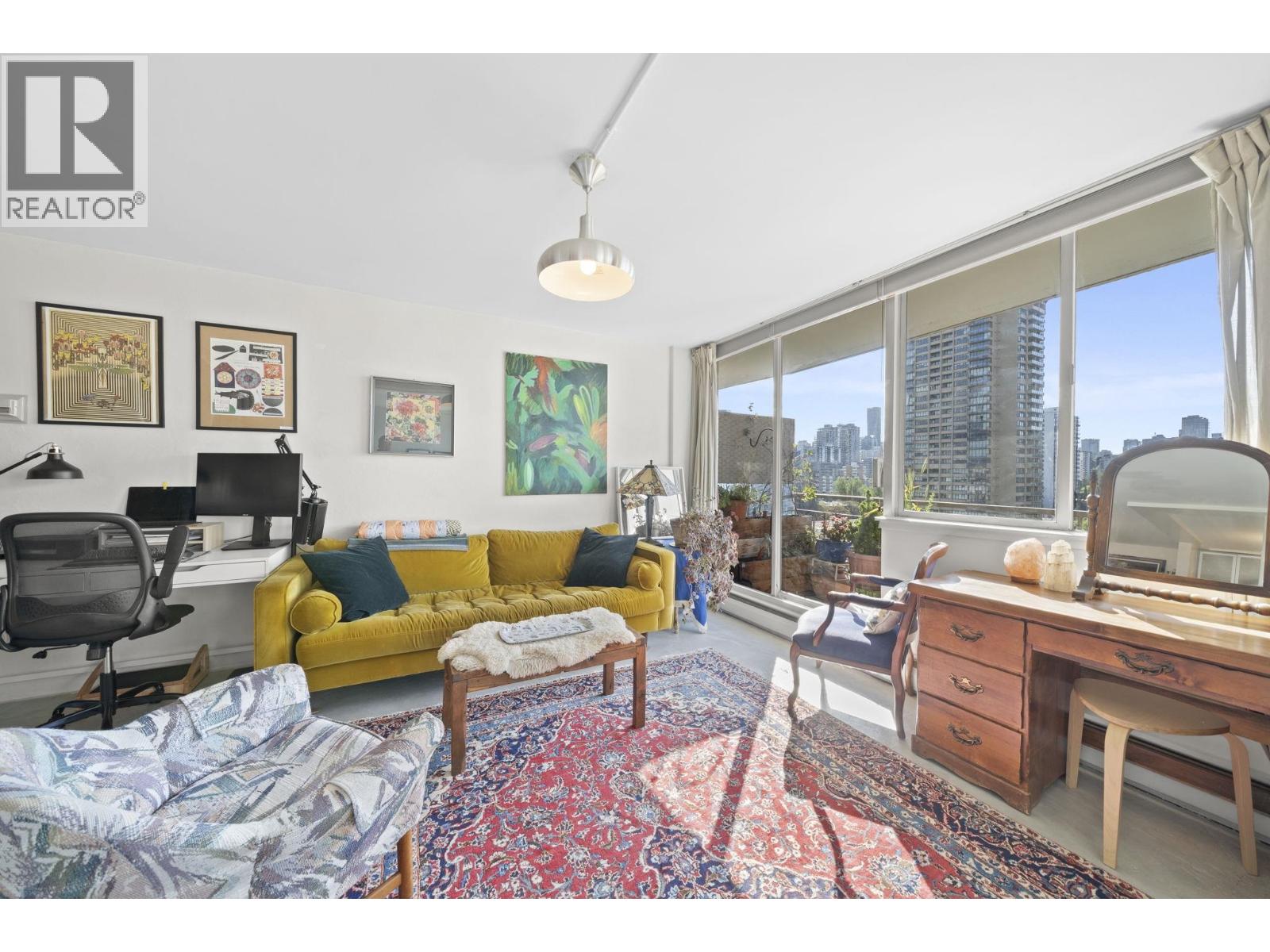 1401 1850 Comox Street Property Photo 3