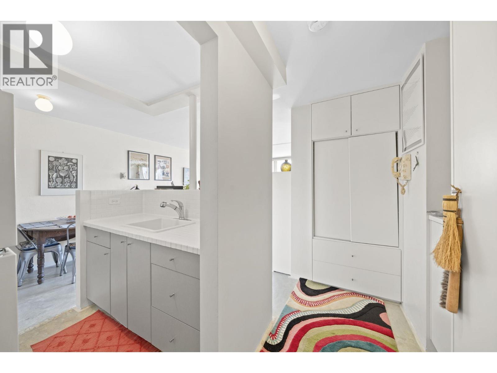 1401 1850 Comox Street Property Photo 11
