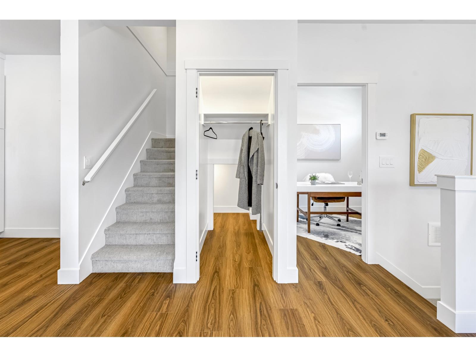 23 6035 141 Street Property Photo 20