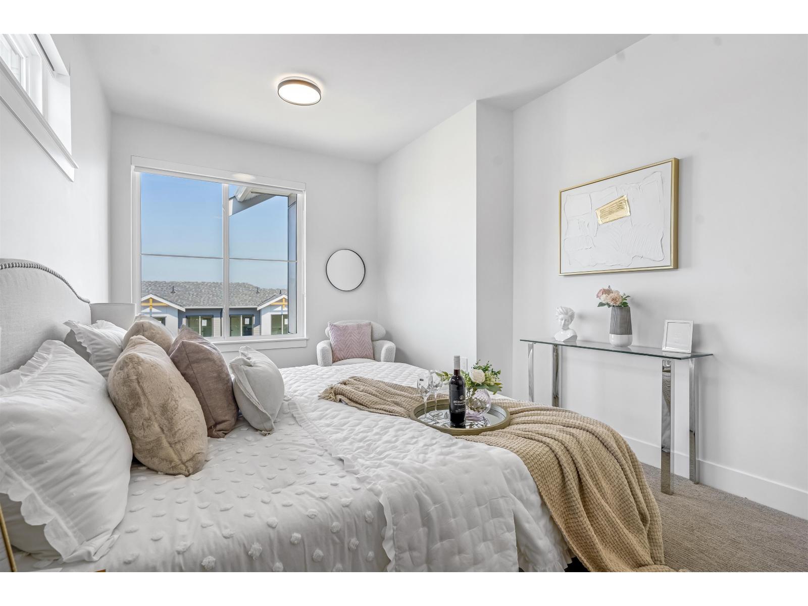 23 6035 141 Street Property Photo 22
