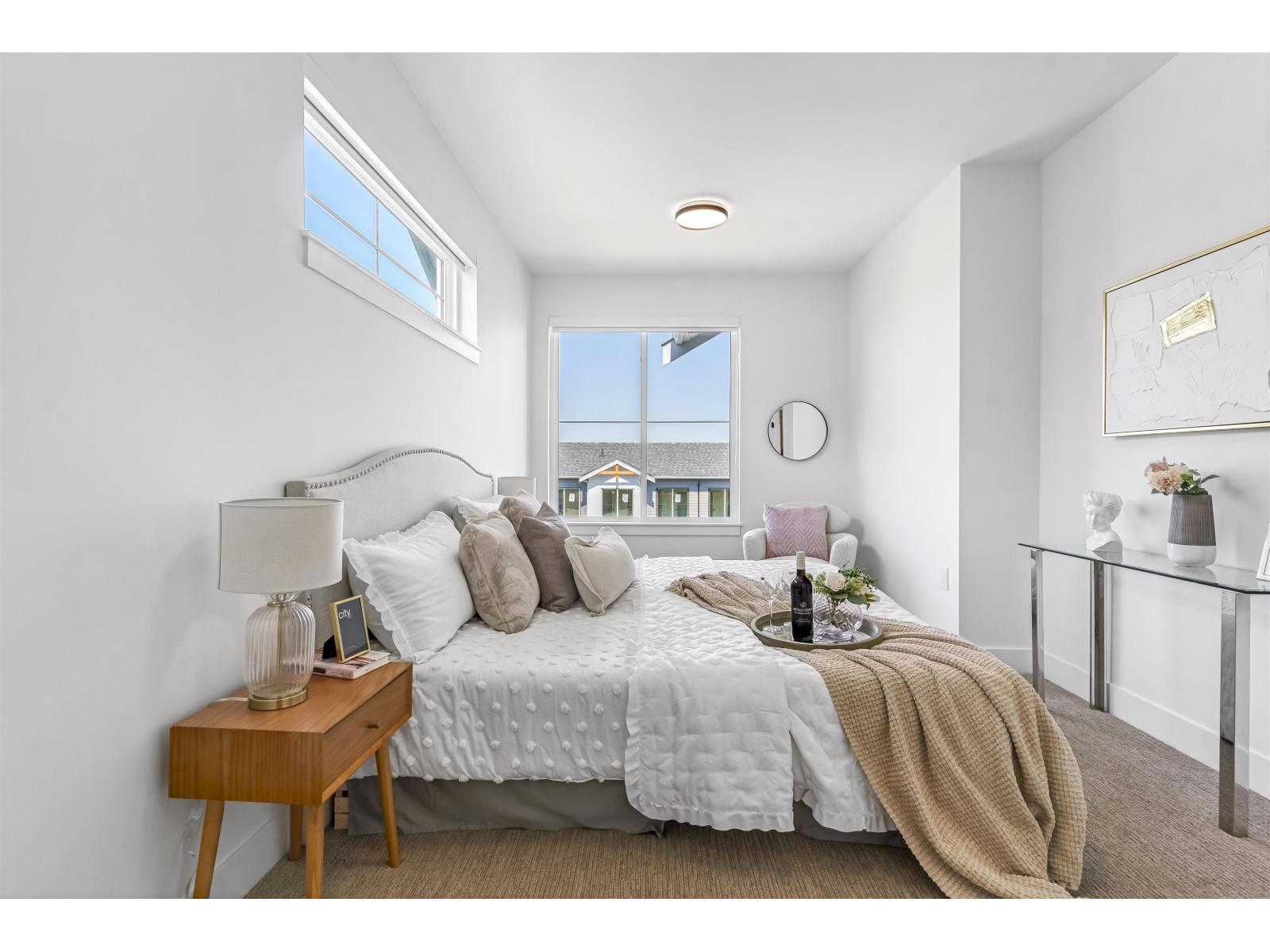 23 6035 141 Street Property Photo 23