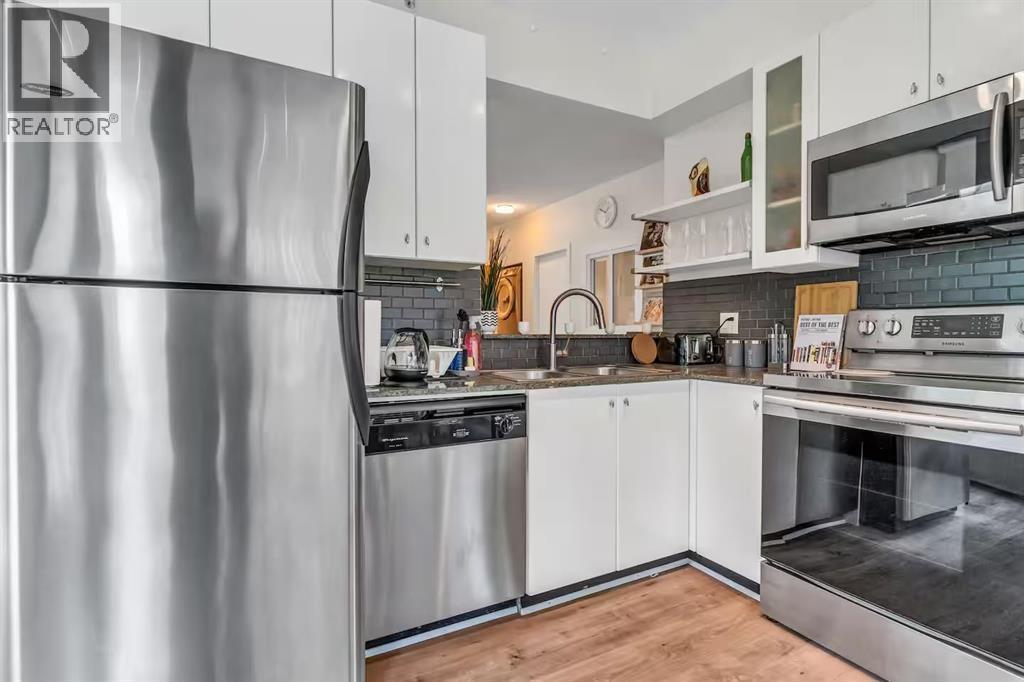 302 1238 Burrard Street Property Photo 8