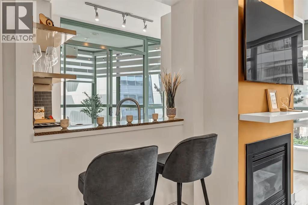 302 1238 Burrard Street Property Photo 11