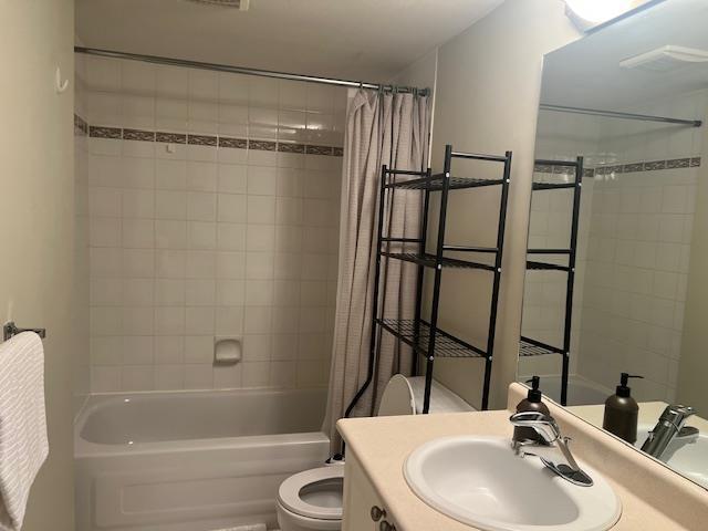 26 6747 137 Street Property Photo 4