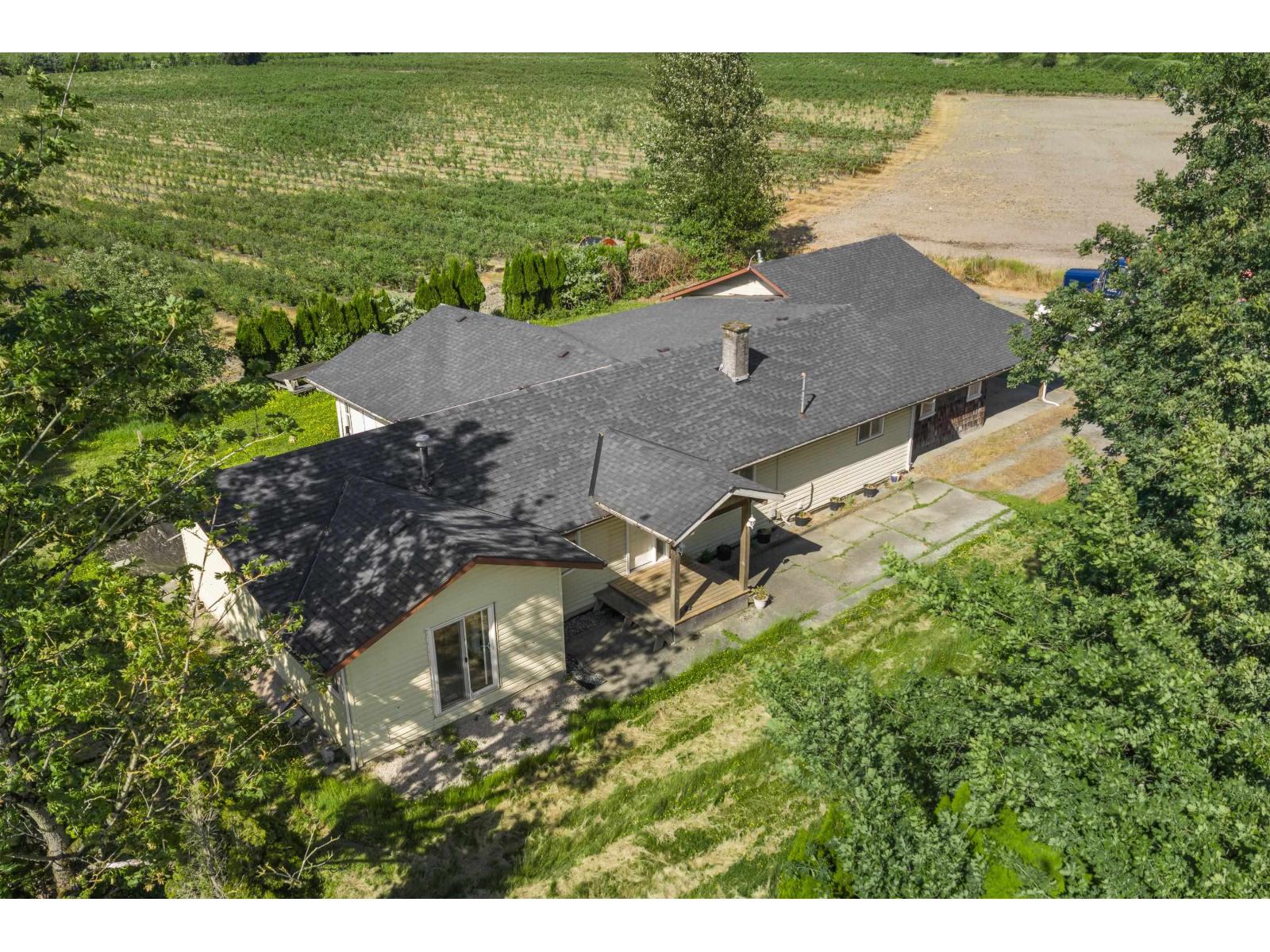 35011 Townshipline Road Property Photo 14