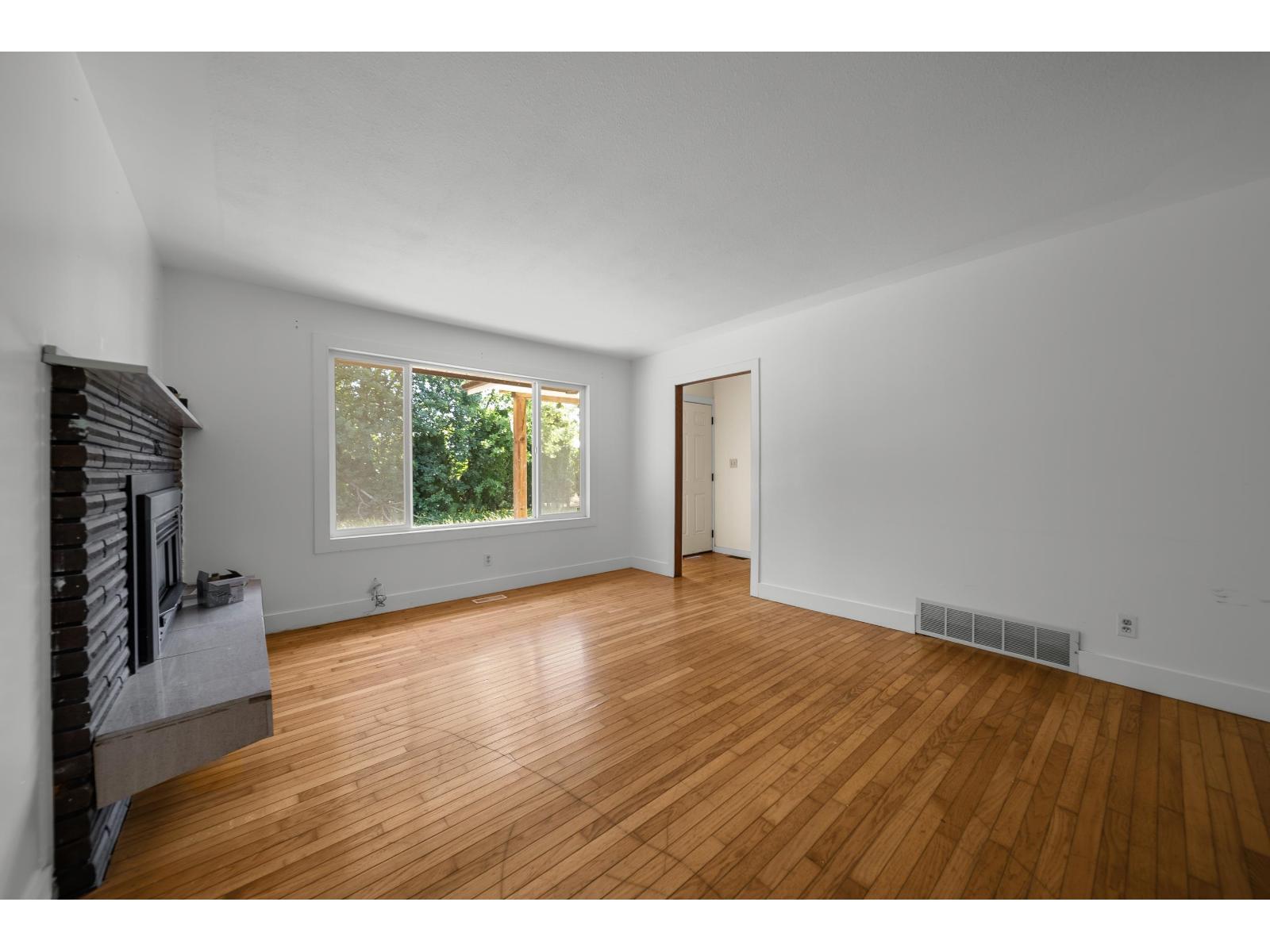 35011 Townshipline Road Property Photo 19