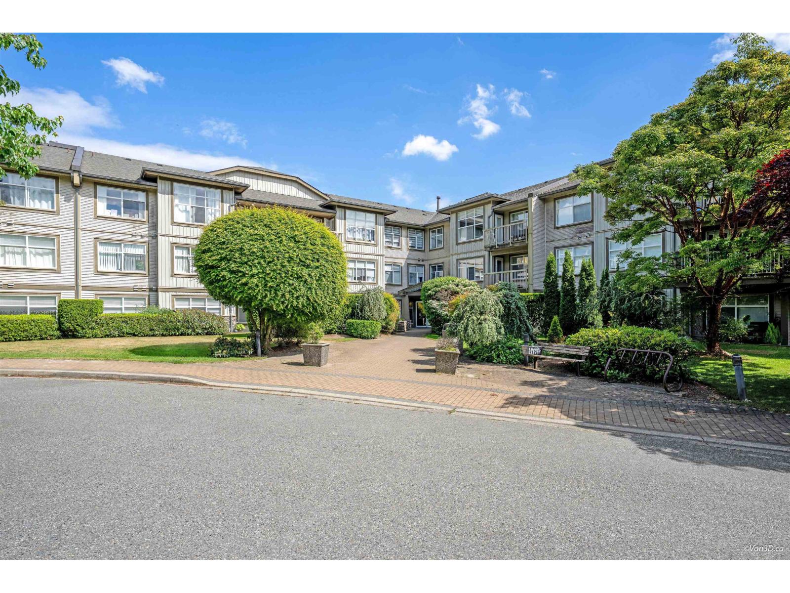 116 14885 105 Avenue Property Photo 2