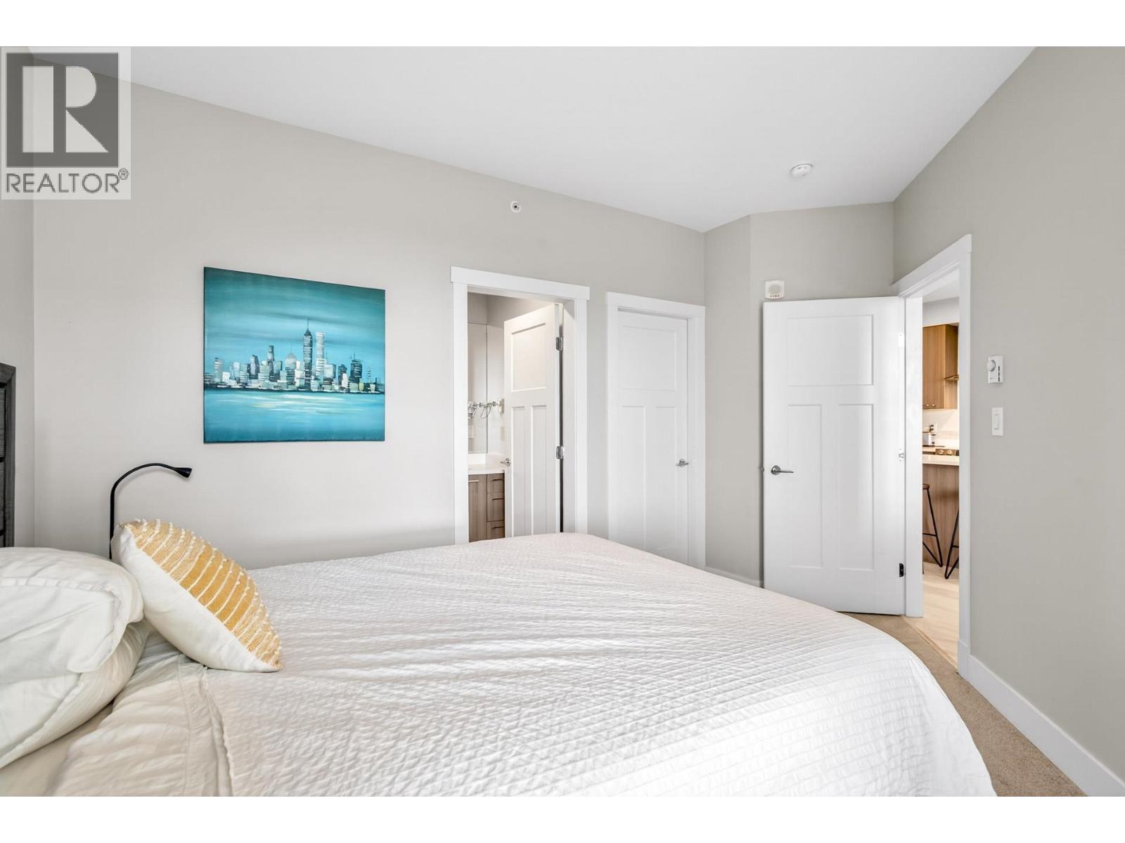 414 4690 Hawk Lane Property Photo 14