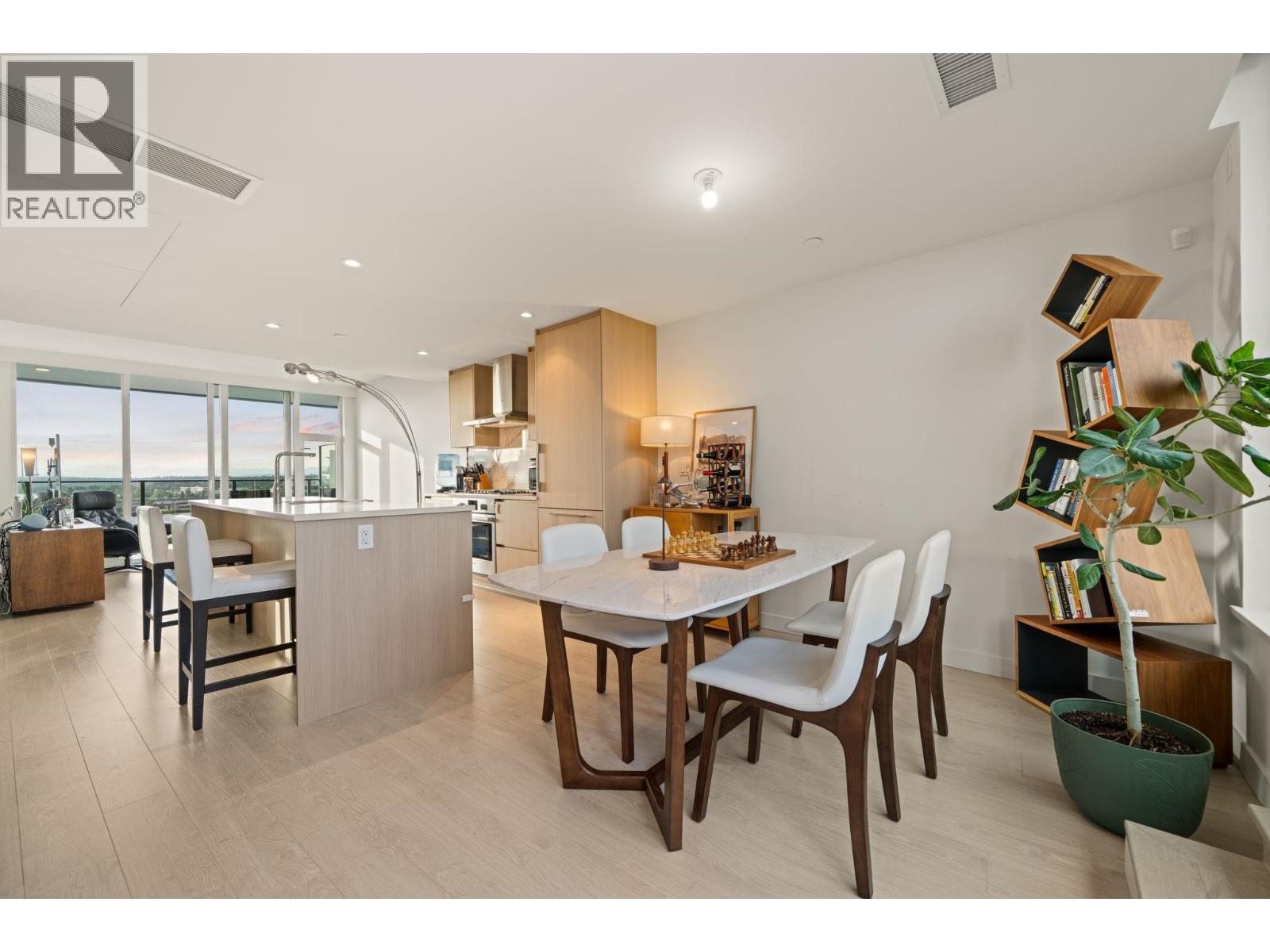 1483 8671 Hazelbridge Way Property Photo 16