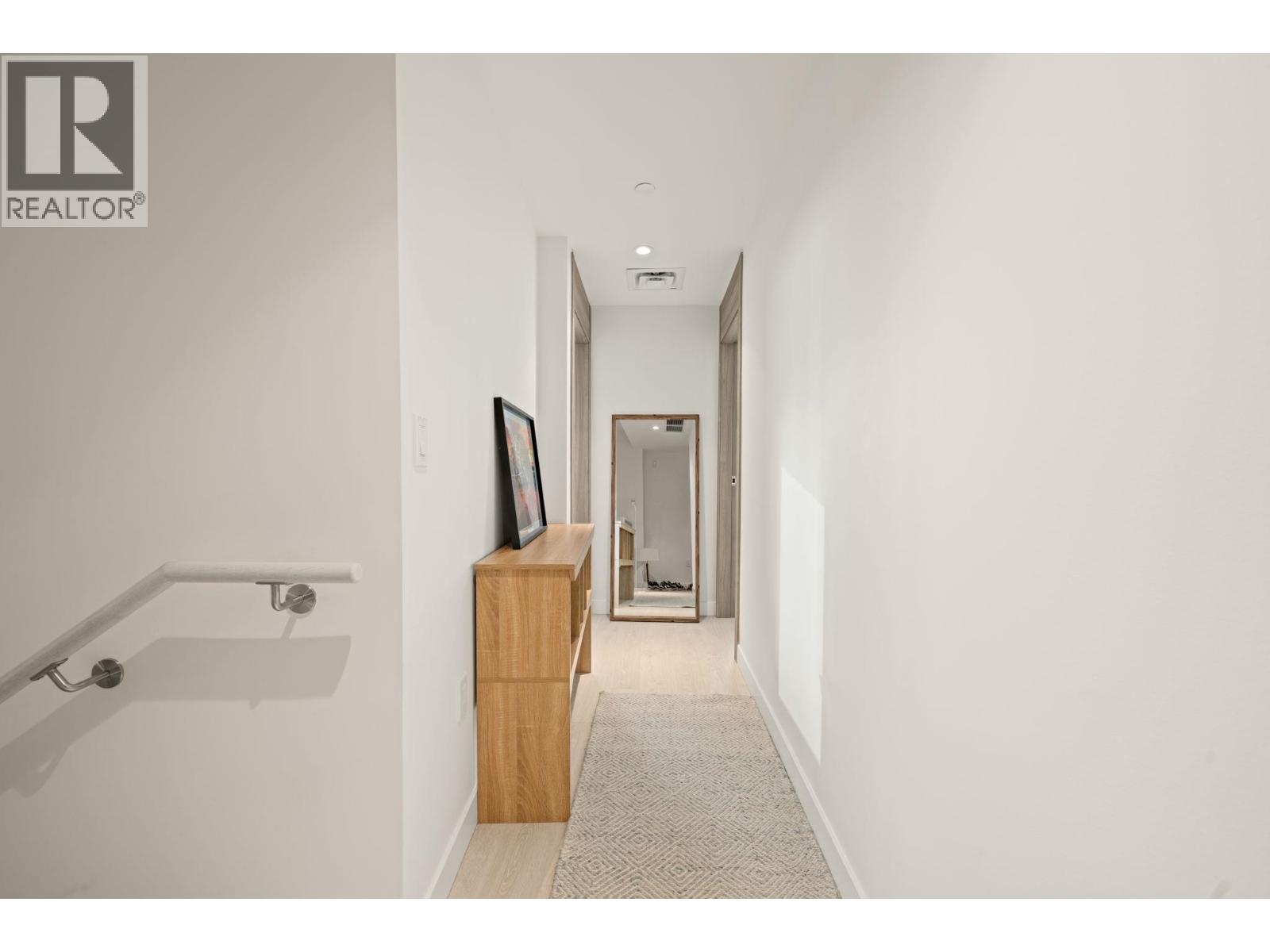 1483 8671 Hazelbridge Way Property Photo 19