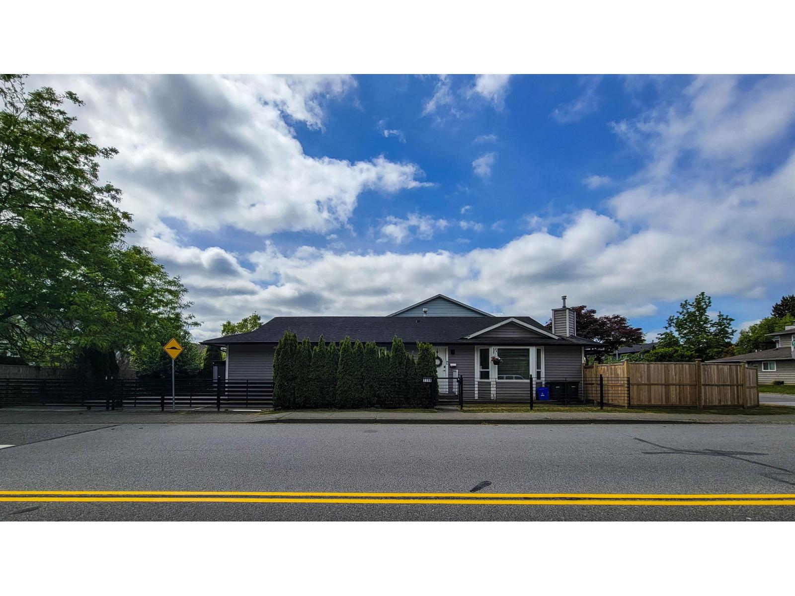 2288 Willoughby Way Property Photo 2