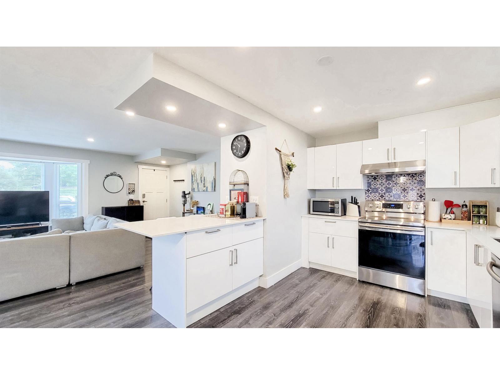 2288 Willoughby Way Property Photo 10