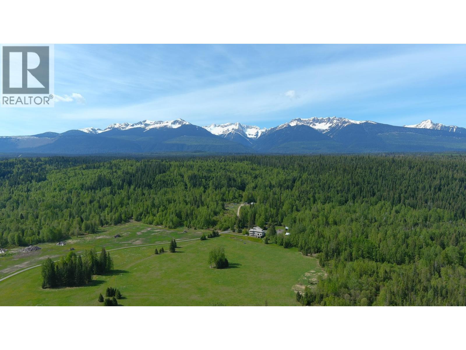 8985 Crescent Spur Road Property Photo 3