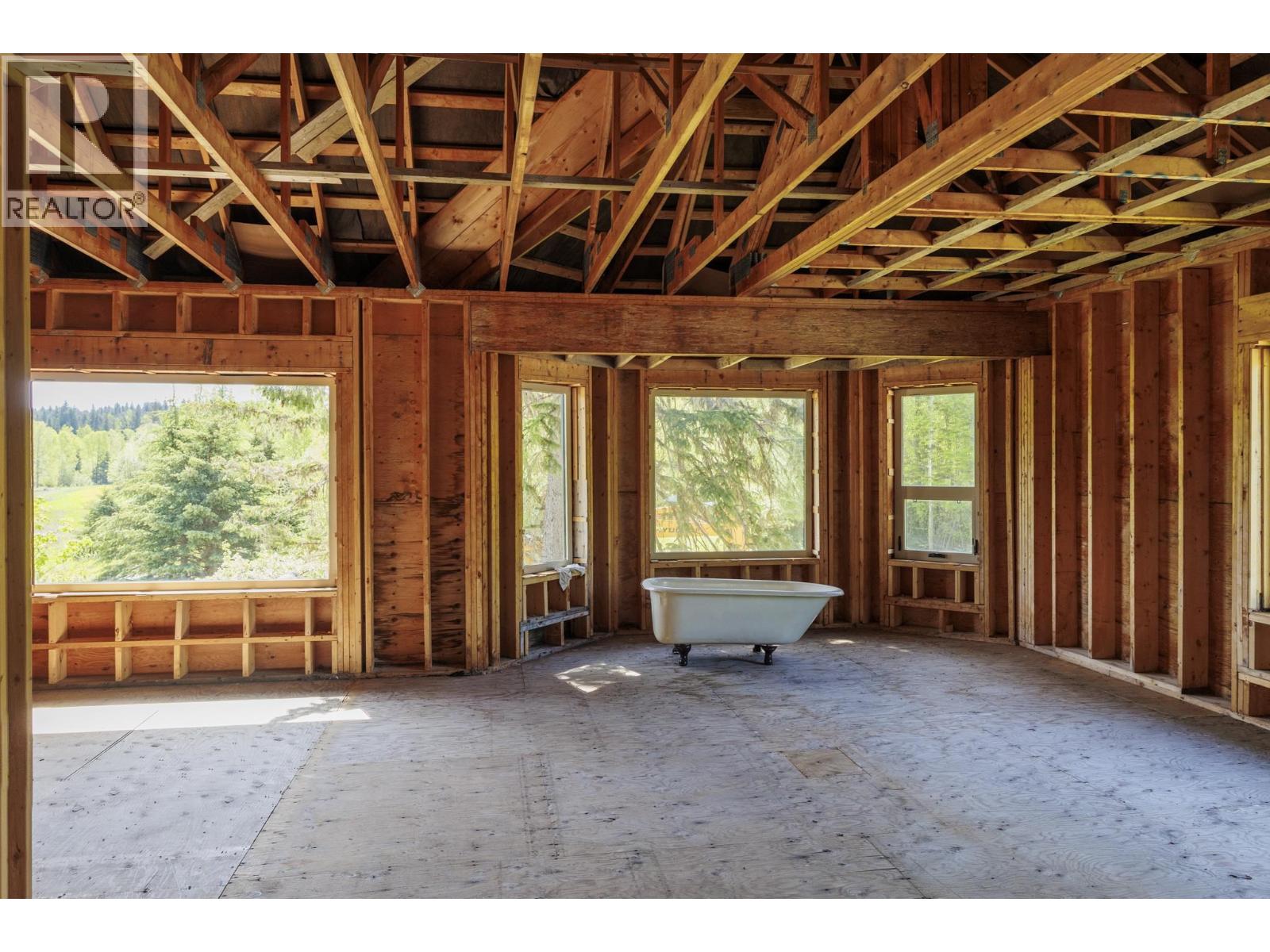 8985 Crescent Spur Road Property Photo 12