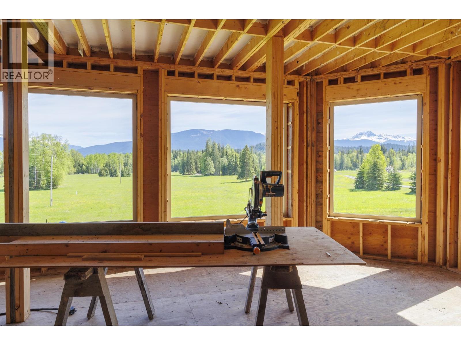 8985 Crescent Spur Road Property Photo 13