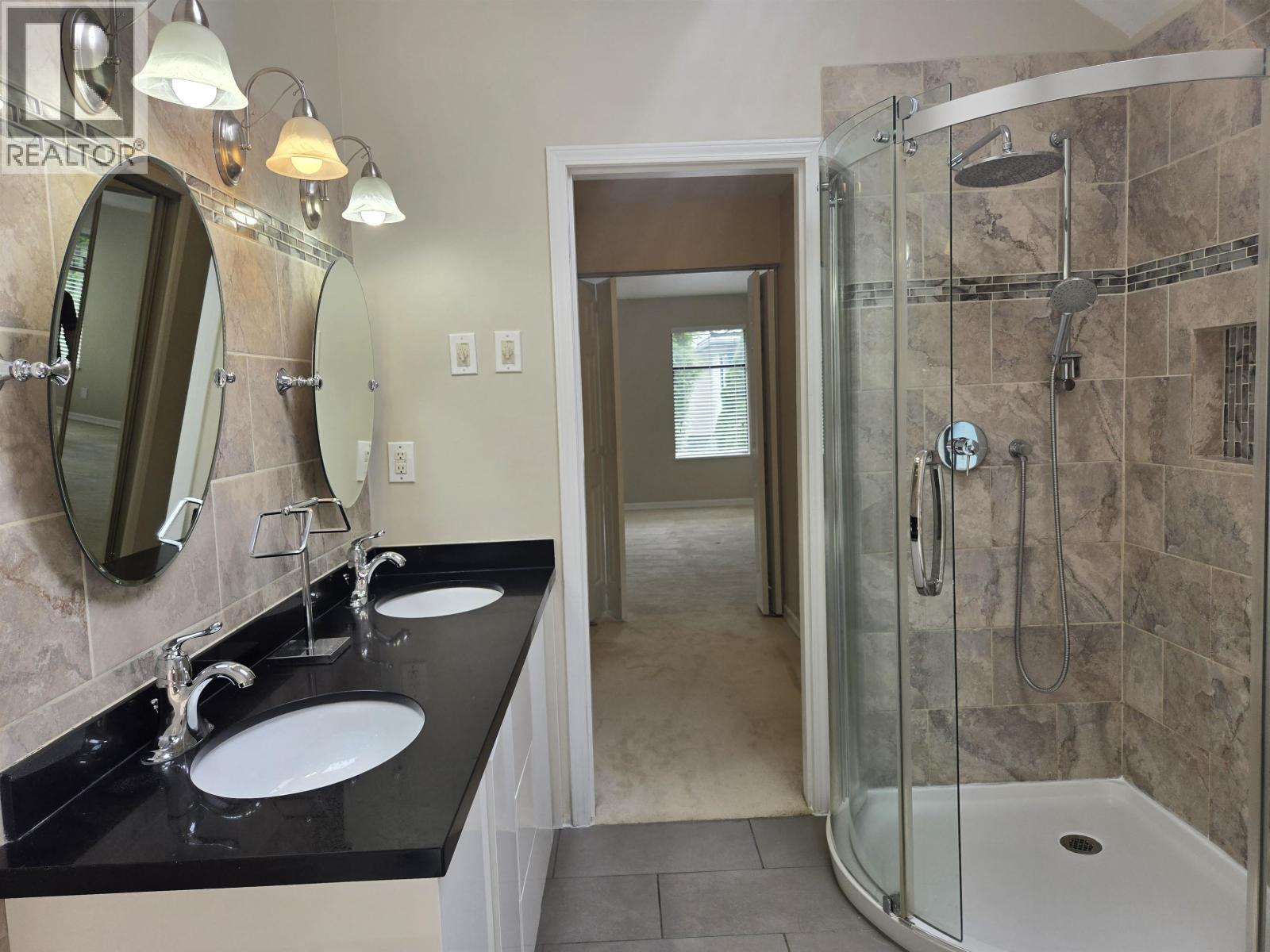 9224 Evancio Crescent Property Photo 11