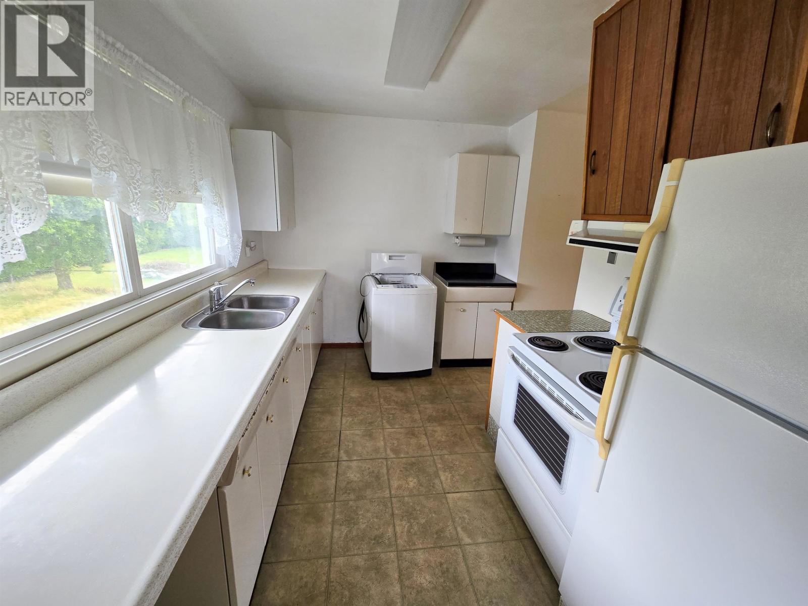 99 Mallard Street Property Photo 2