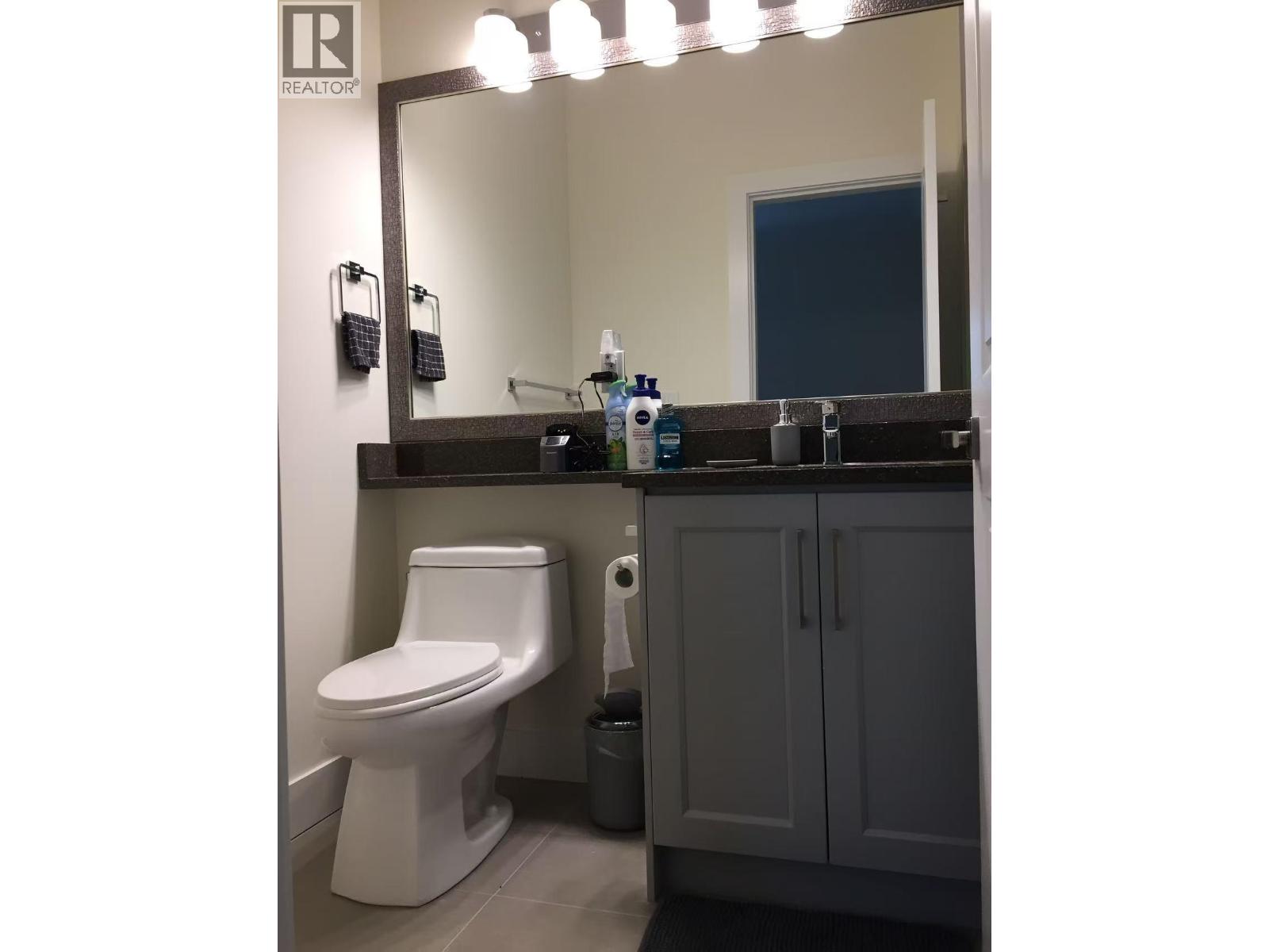 2822 Glen Drive Property Photo 8