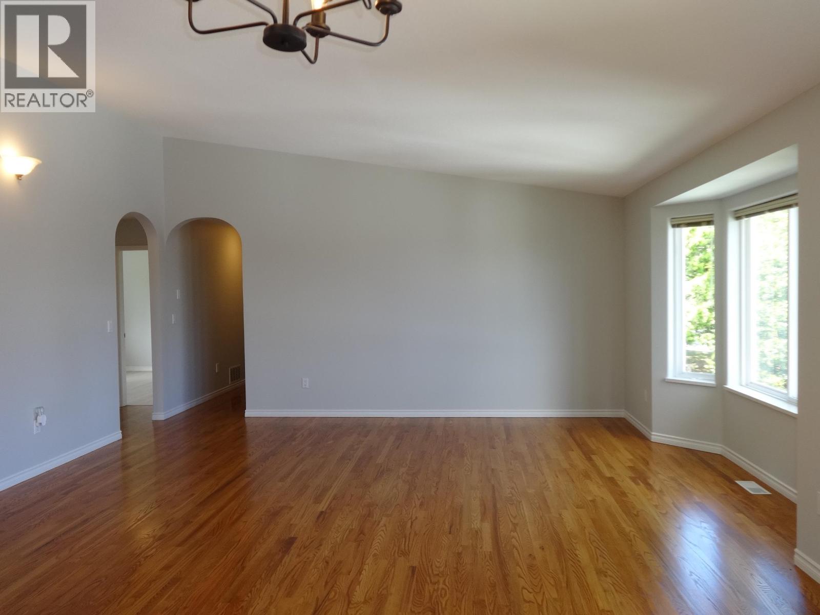 6217 Norwest Bay Road Property Photo 2
