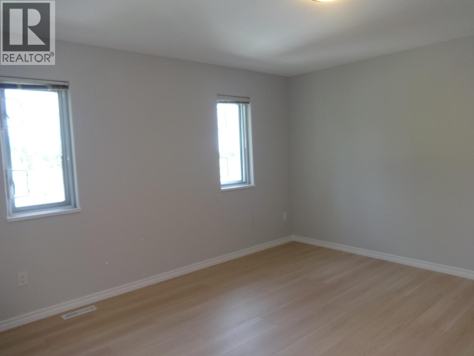 6217 Norwest Bay Road Property Photo 7