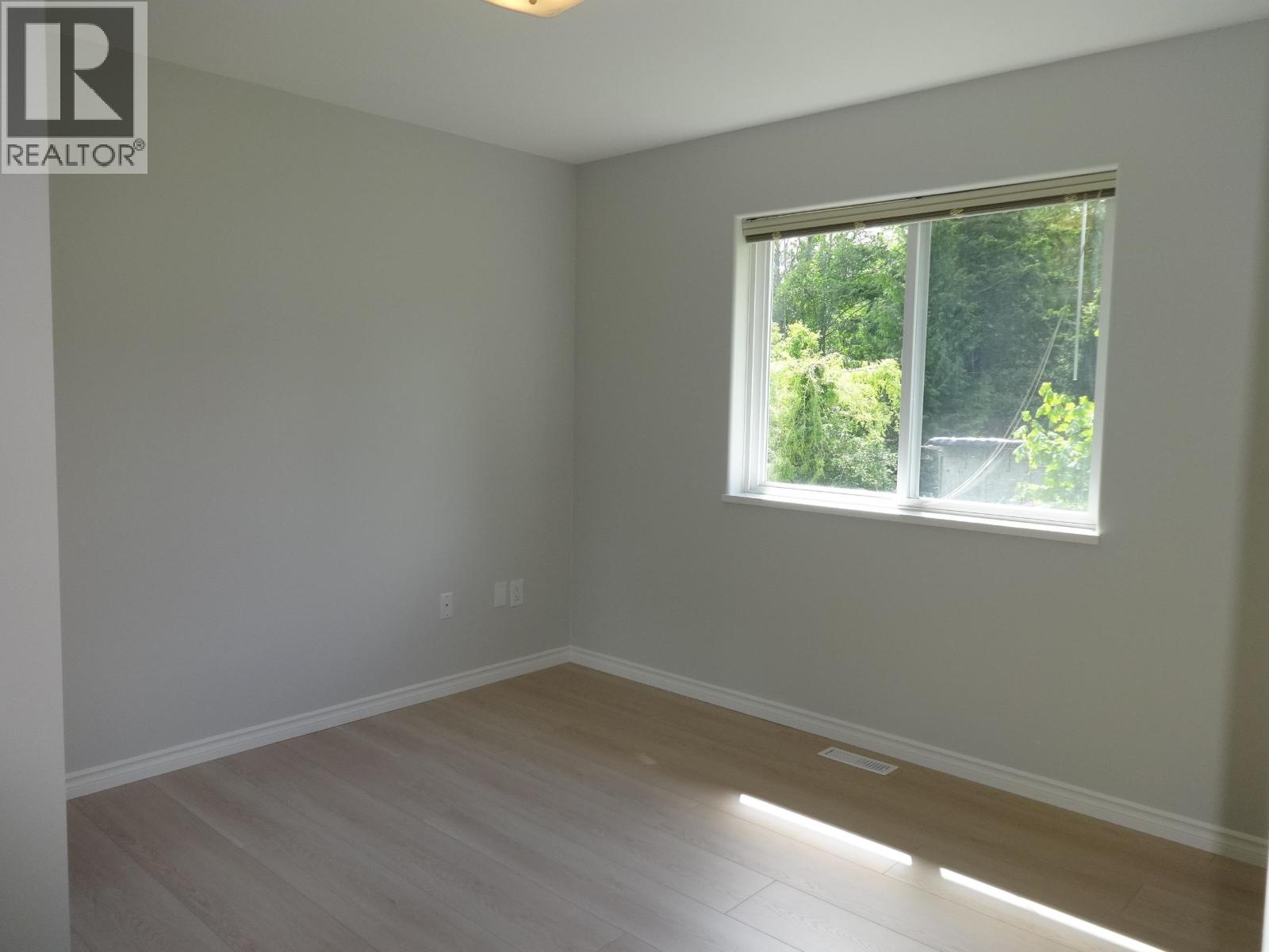 6217 Norwest Bay Road Property Photo 15