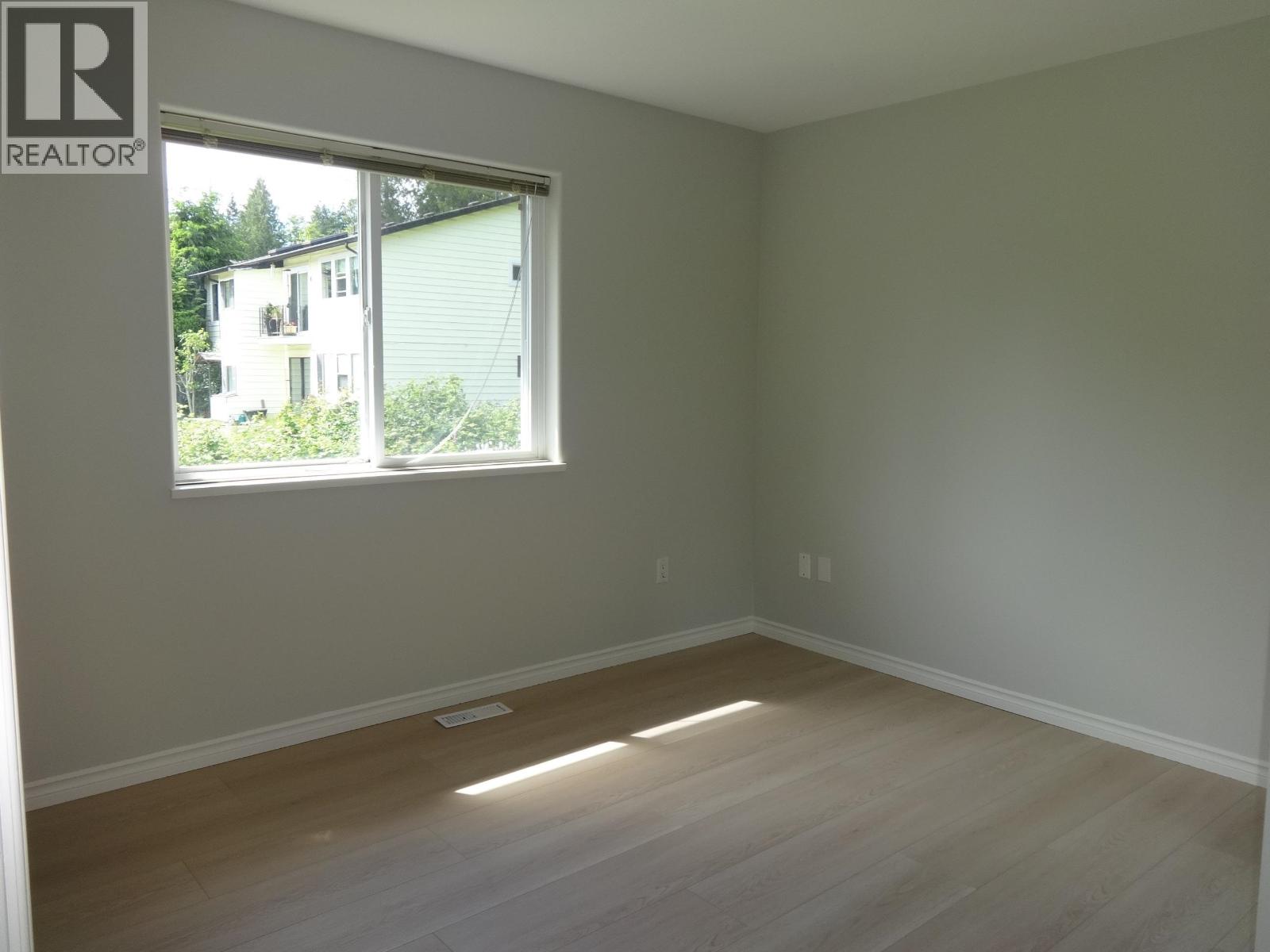 6217 Norwest Bay Road Property Photo 17
