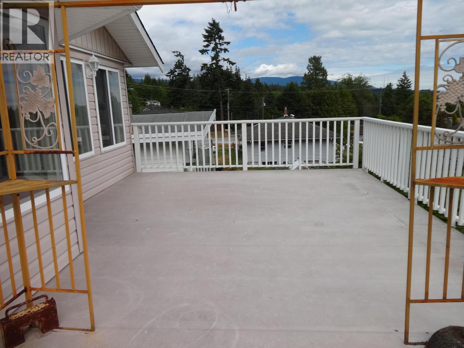 6217 Norwest Bay Road Property Photo 19
