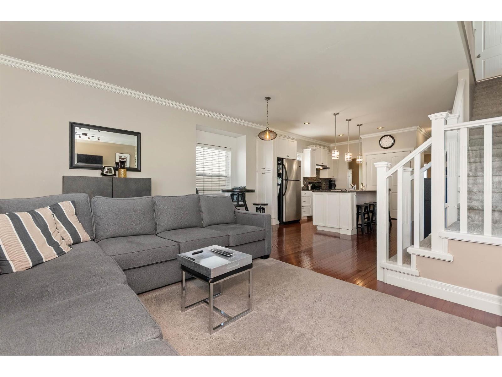 34609 7 Avenue Property Photo 5