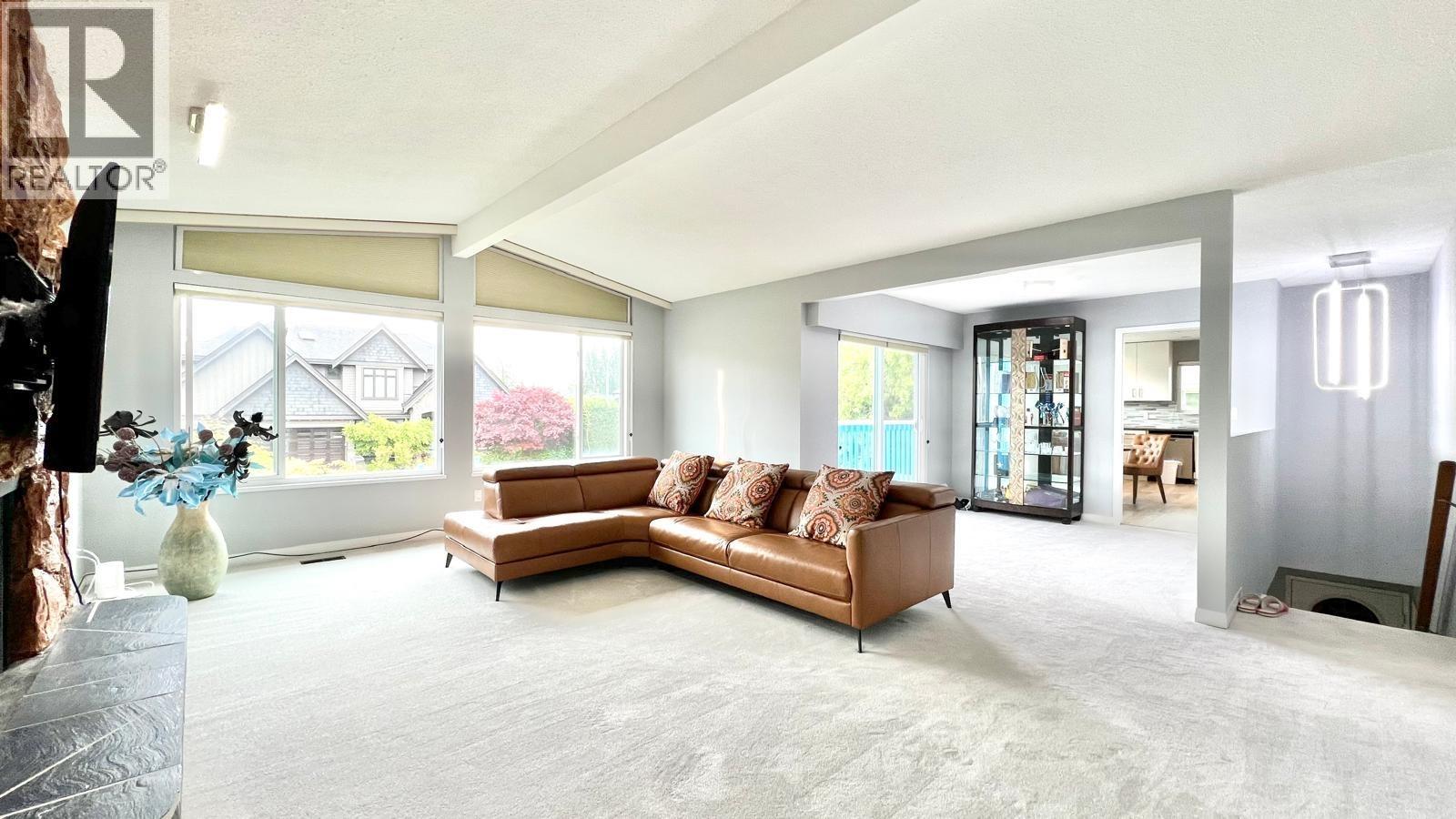 3071 Saltspring Court Property Photo 3