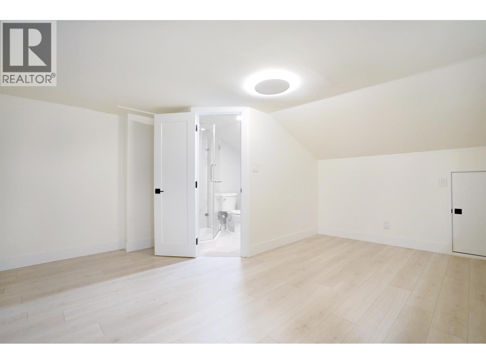 2078 Springer Avenue Property Photo 16