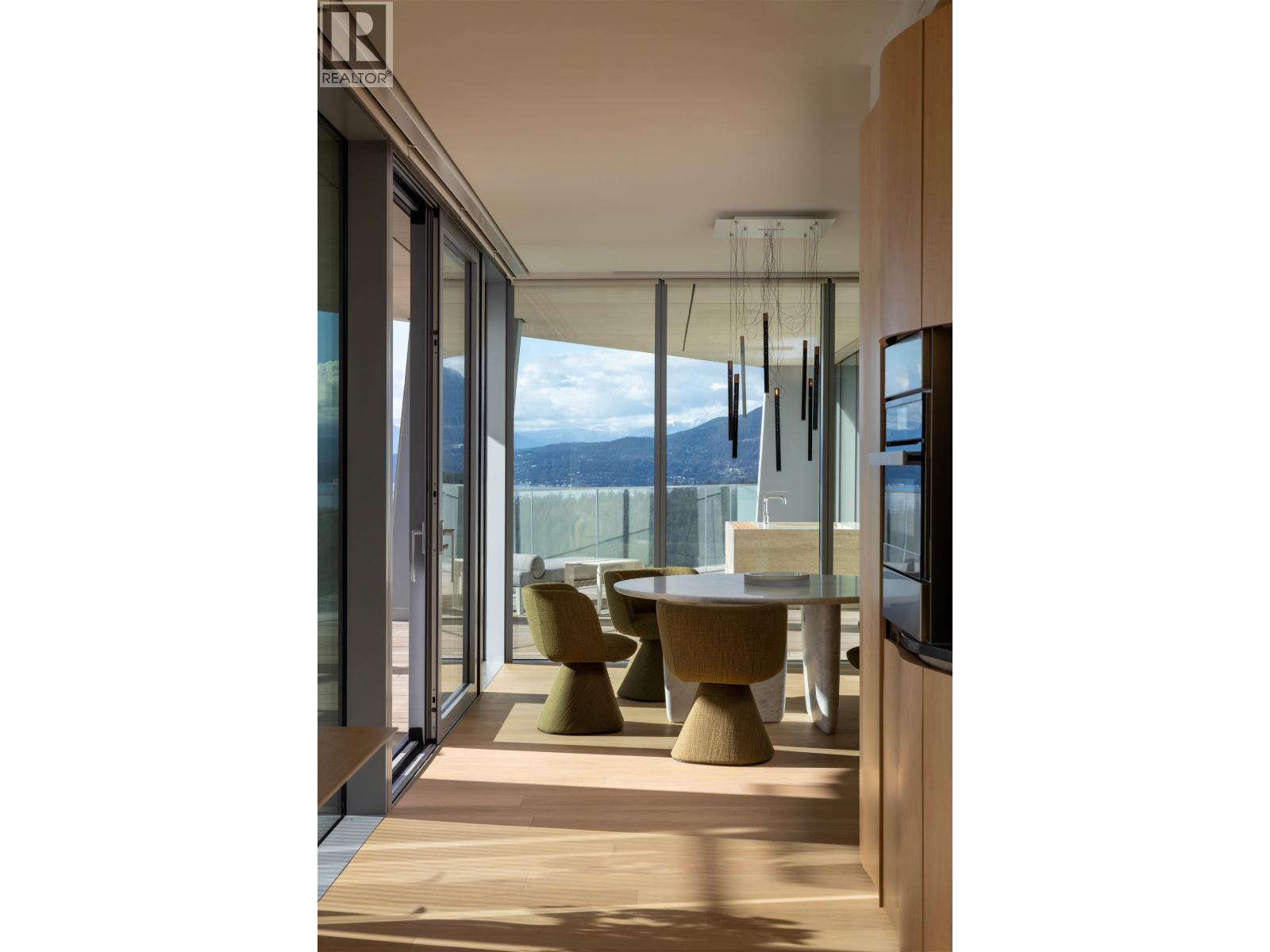 3703 1568 Alberni Street Property Photo 10