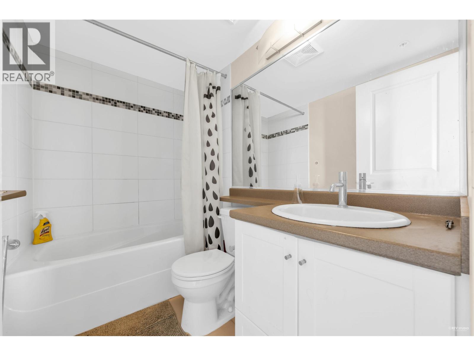 606 814 Royal Avenue Property Photo 12