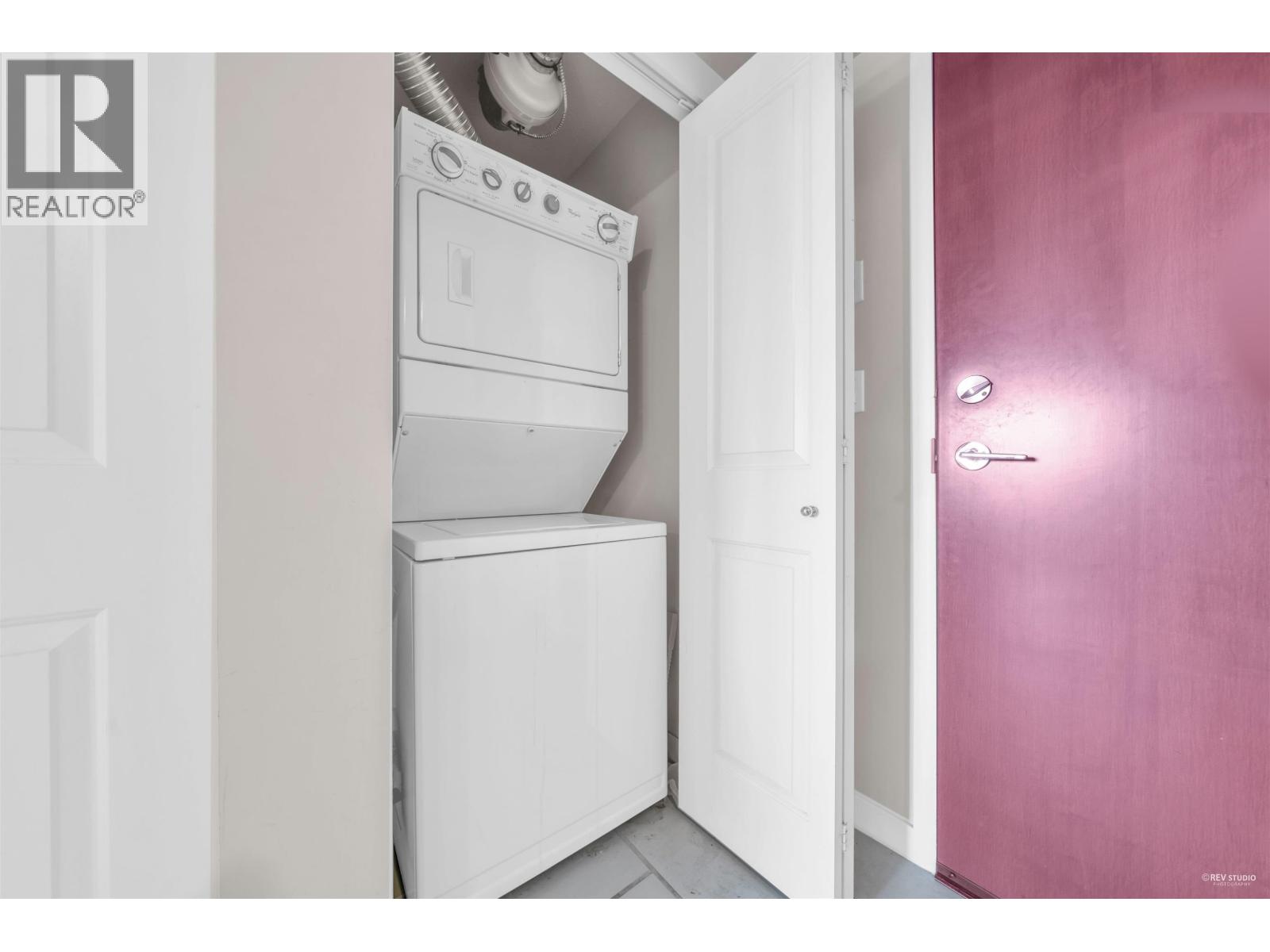606 814 Royal Avenue Property Photo 17